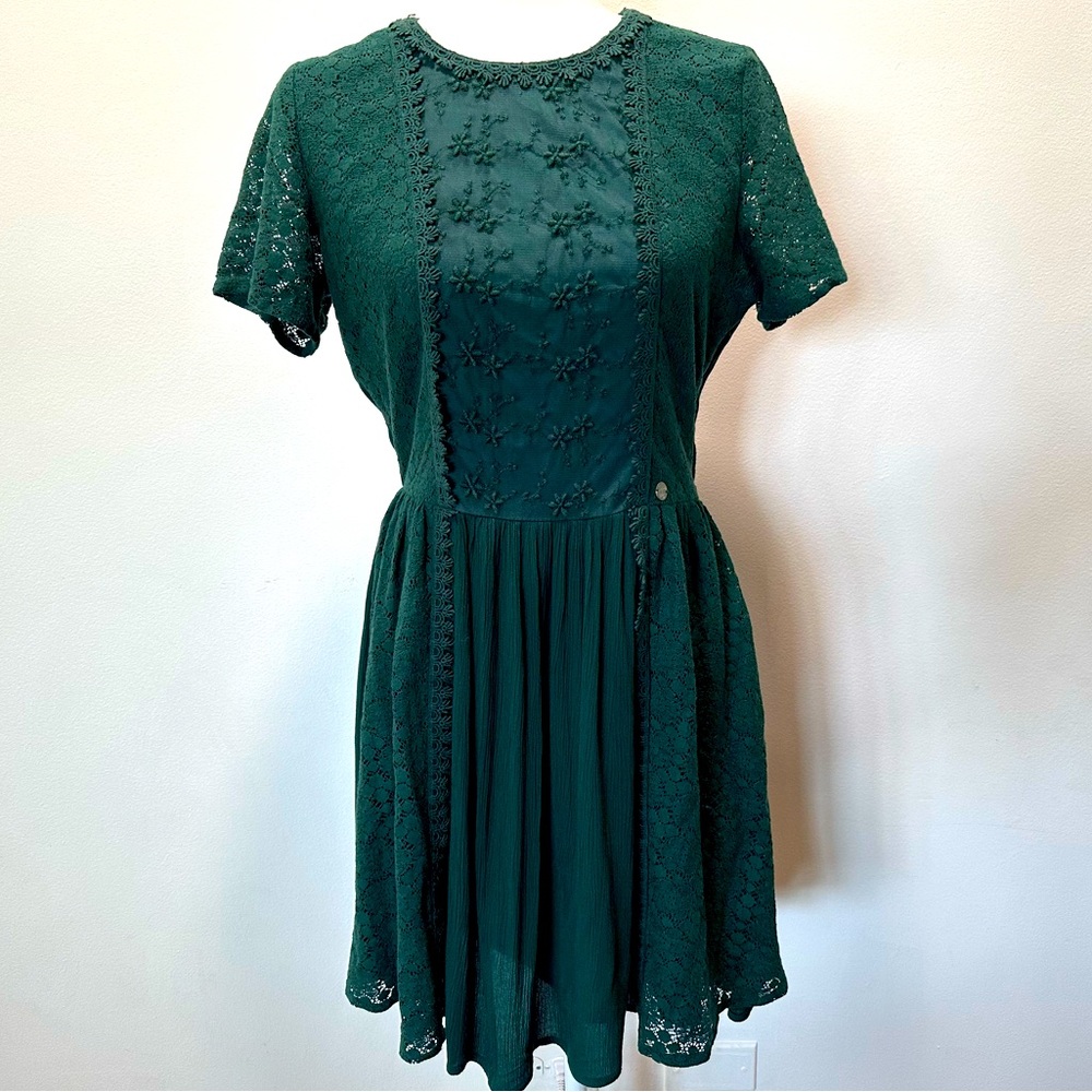 Superdry Emerald Green Crochet Lace Tiered Pleated Skater Dress Women’s Size 6